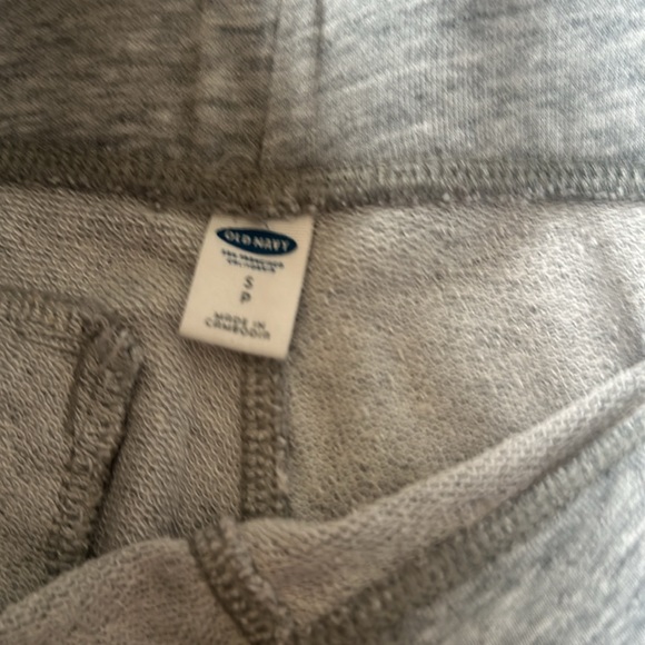 Old Navy women’s sweatpants joggers - Picture 6 of 6